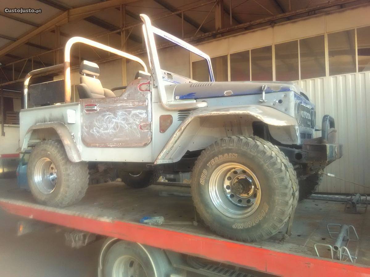 Toyota BJ 40 Toyota bj40 Maio/80 - à venda - Pick-up/