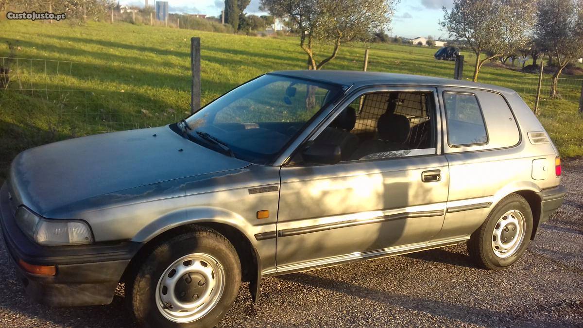 Toyota Corolla 1.8 D Janeiro/91 - à venda - Comerciais /