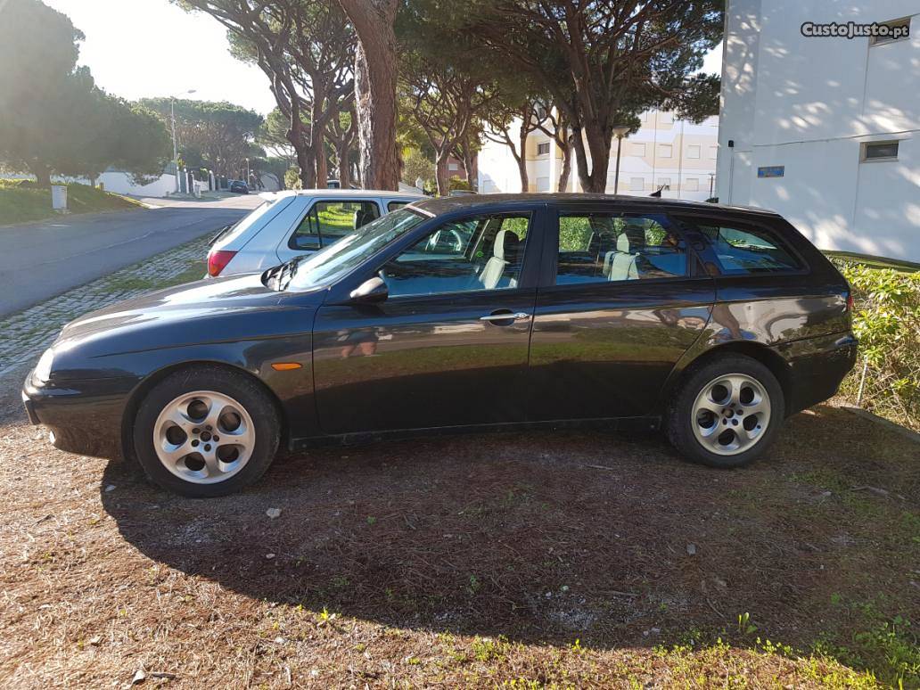 Alfa Romeo 156 T spark Setembro/02 - à venda - Ligeiros