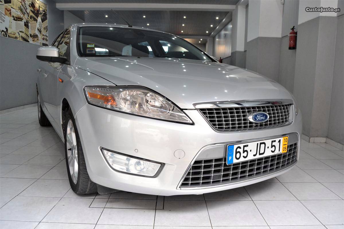 Ford Mondeo SW 2.0 TDCi Titanium Maio/10 - à venda -