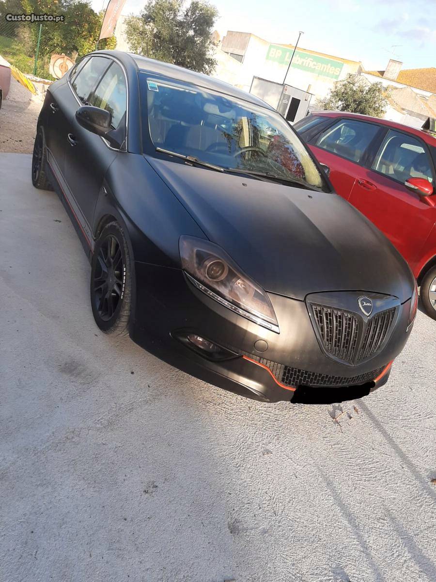 Lancia Delta 1.6D Dezembro/11 - à venda - Ligeiros