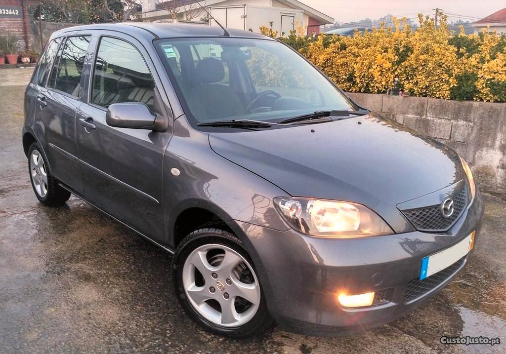 Mazda 2 1.2 Sport AC 75/ Mês Junho/05 - à venda - Ligeiros