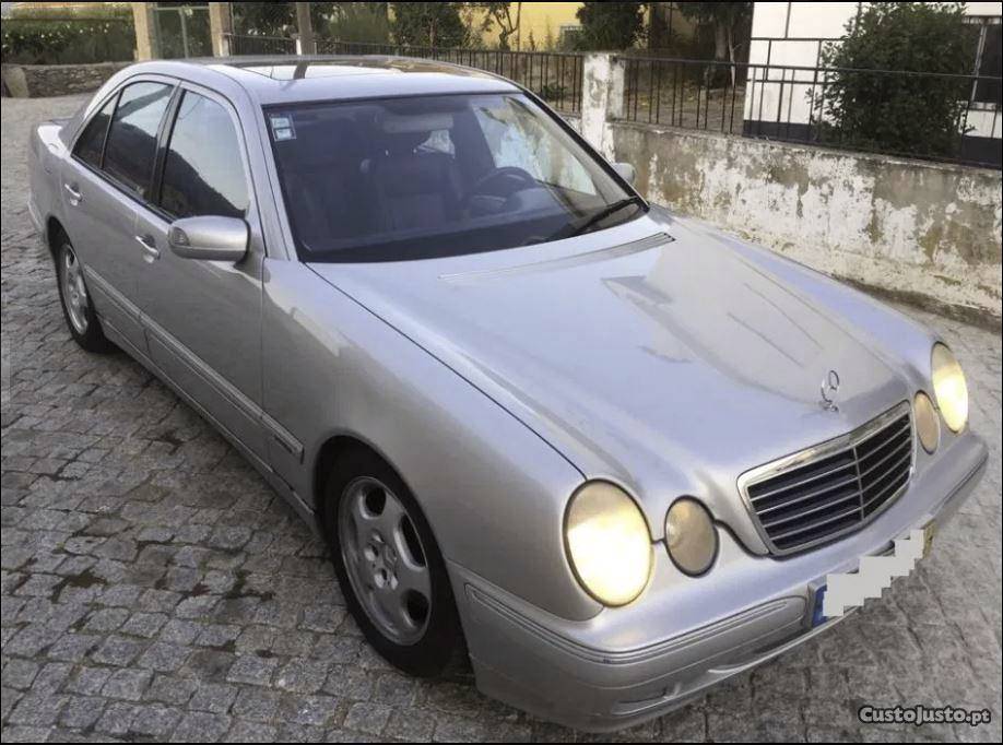 Mercedes-Benz E 270 Elegance Outubro/01 - à venda -