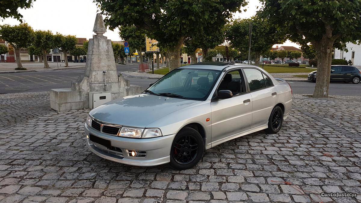 Mitsubishi Lancer Em bom estado A-C Agosto/98 - à venda -