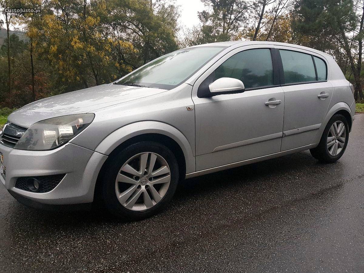 Opel Astra 5 portas Dezembro/07 - à venda - Ligeiros
