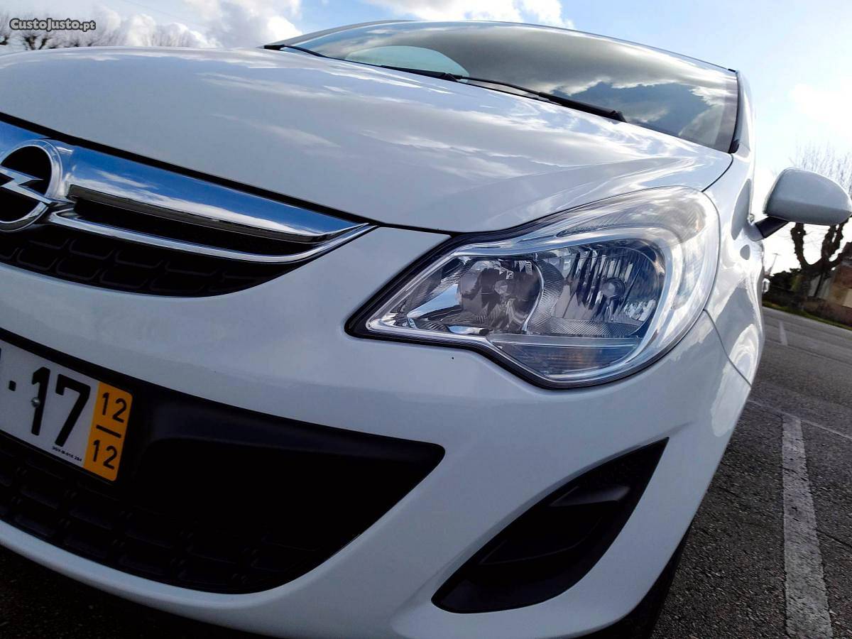 Opel Corsa D Van 1.3 CDTI Dezembro/12 - à venda -