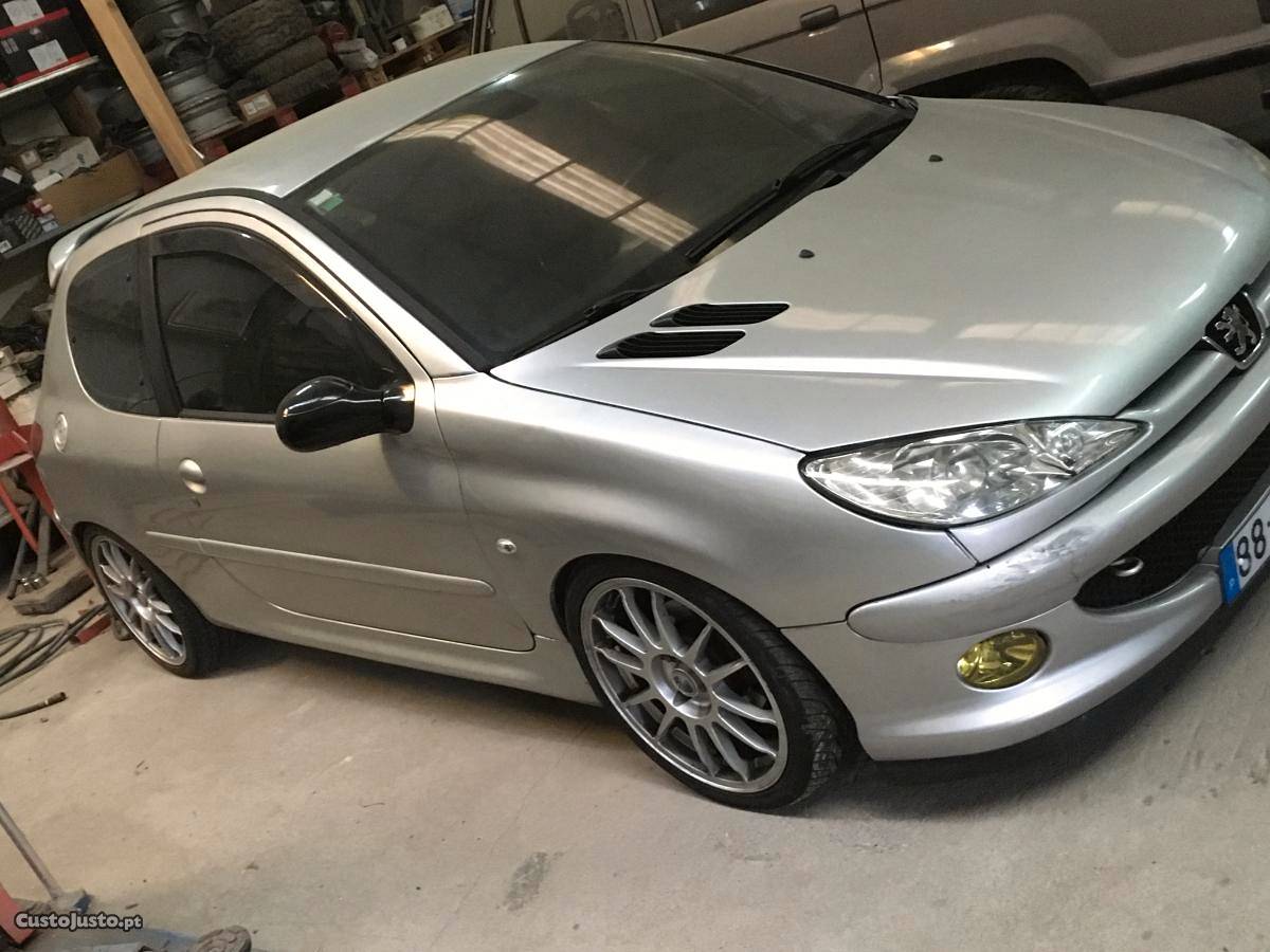 Peugeot 206 S16 HDI Outubro/04 - à venda - Ligeiros