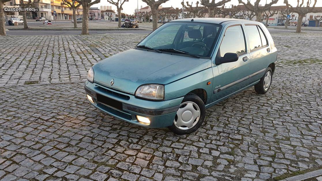 Renault Clio 1.2 econômico,bom Agosto/98 - à venda -