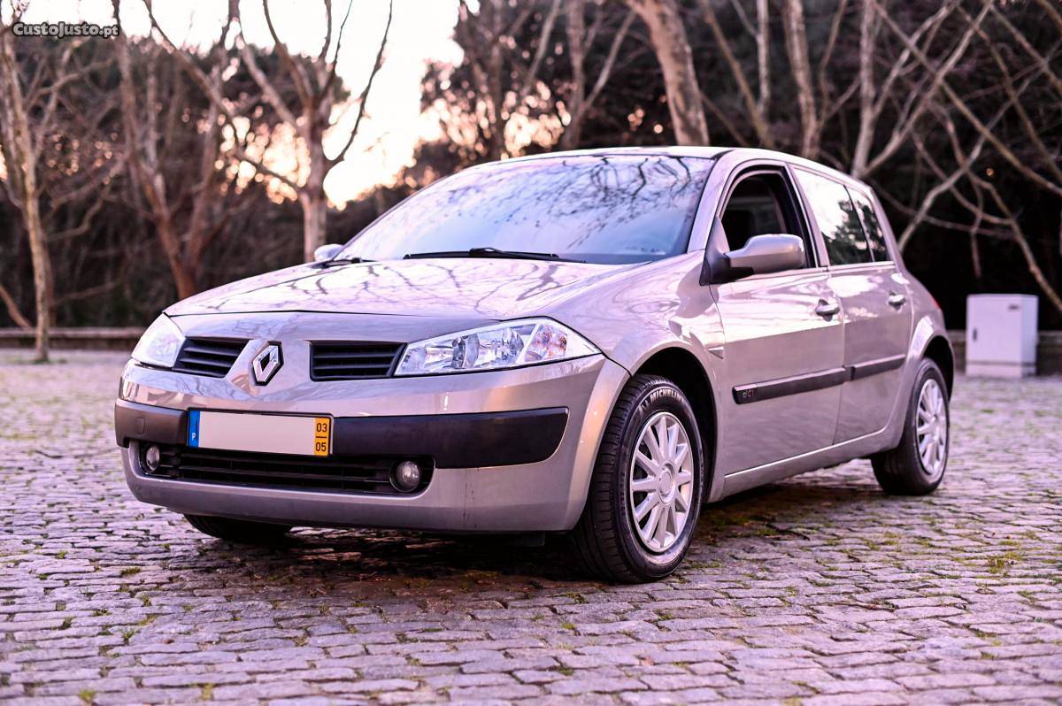 Renault Mégane 1.5 dCi Dynamique Maio/04 - à venda -