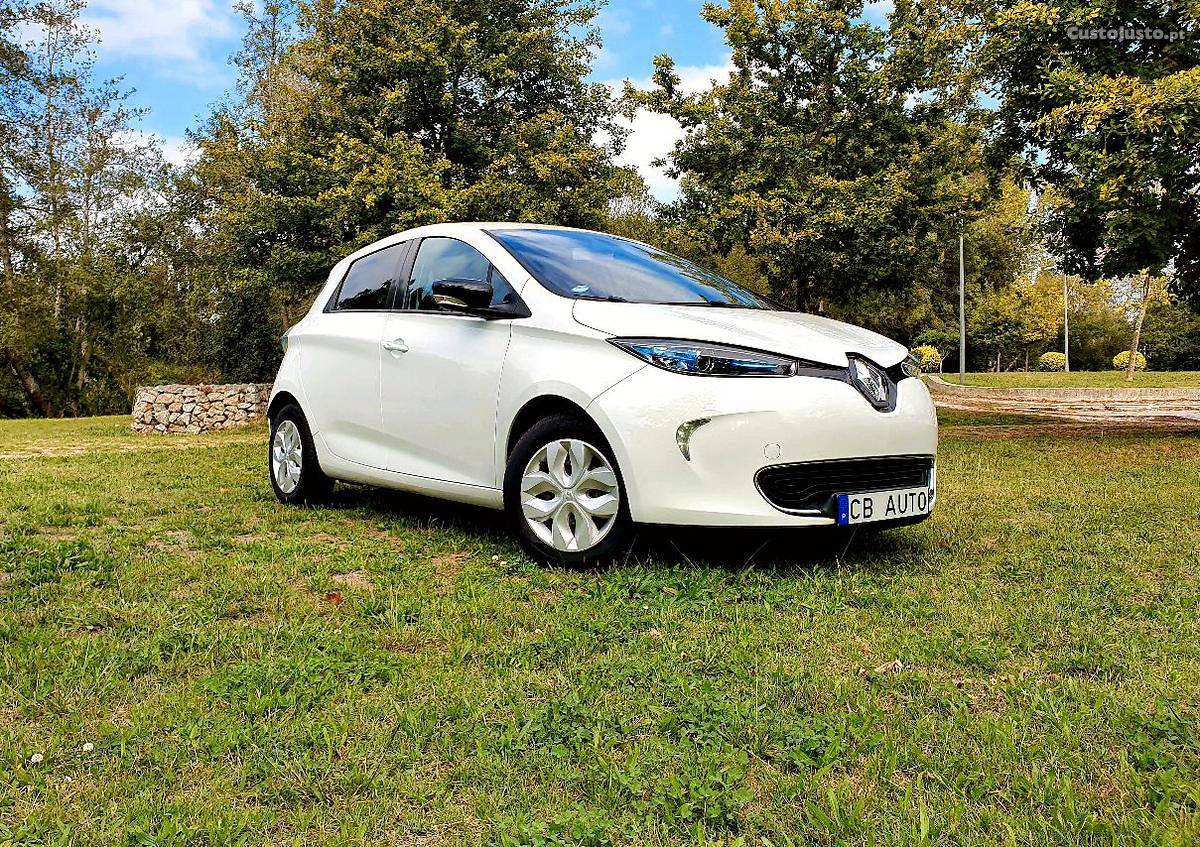 Renault Zoe 90cv life Dezembro/15 - à venda - Ligeiros