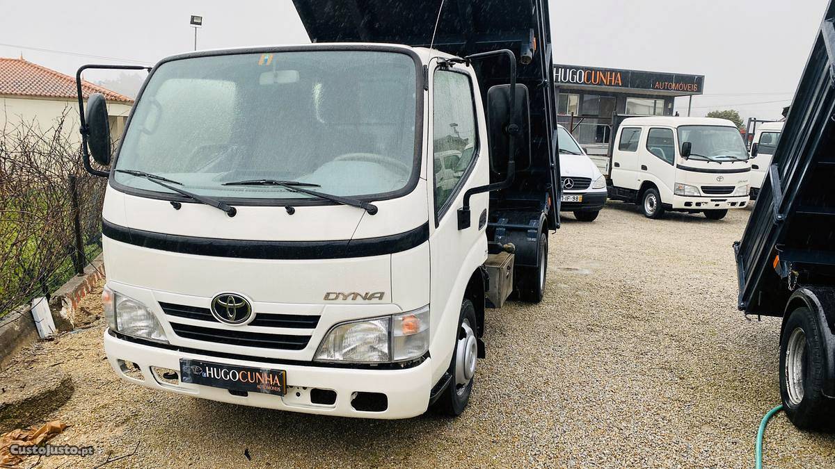 Toyota Dyna  Julho/08 - à venda - Comerciais / Van,