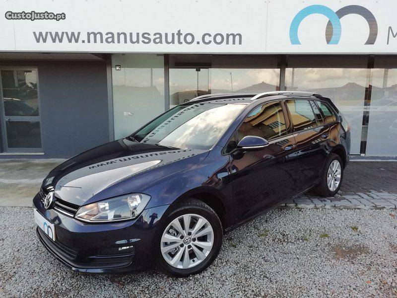 VW Golf 1.6 TDI Confortline Outubro/14 - à venda - Ligeiros