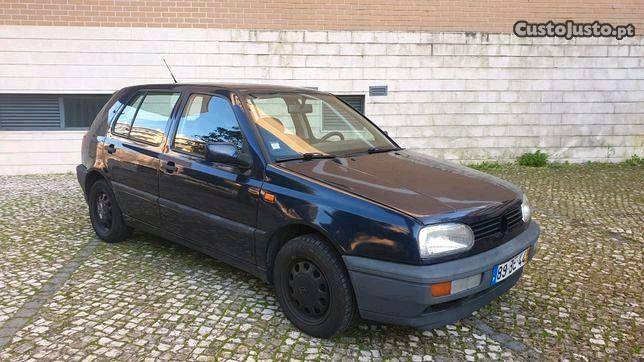 VW Golf 1.9 TDI 90 CV 5 portas Junho/95 - à venda -