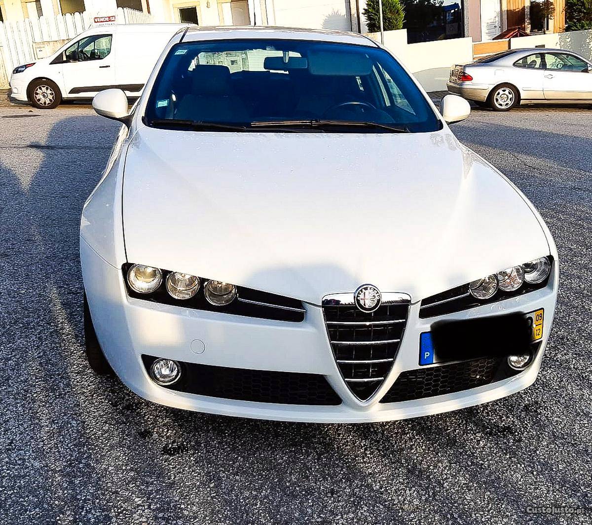 Alfa Romeo 159 JTDM Dezembro/09 - à venda - Ligeiros