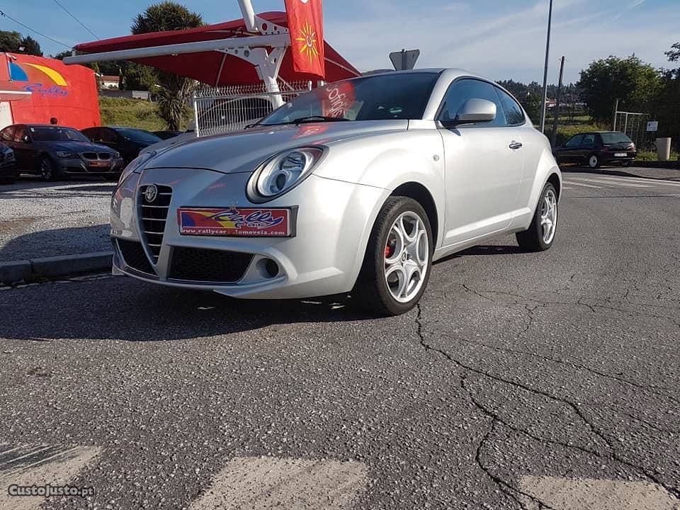 Alfa Romeo Mito 1.3 JTD Distinctive Fevereiro/11 - à venda