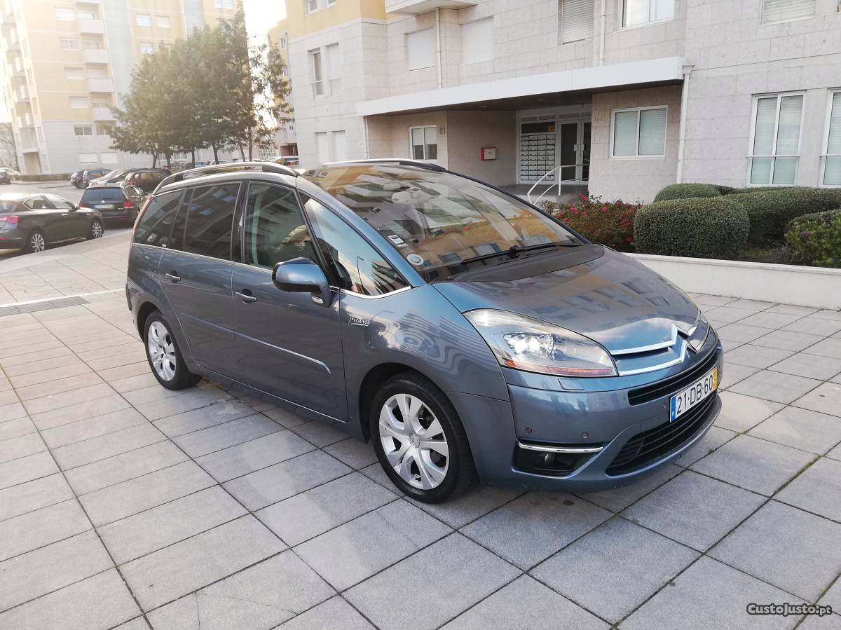 Citroën C4 Grand Picasso Exclusive 1.6 HDi Fevereiro/07 -