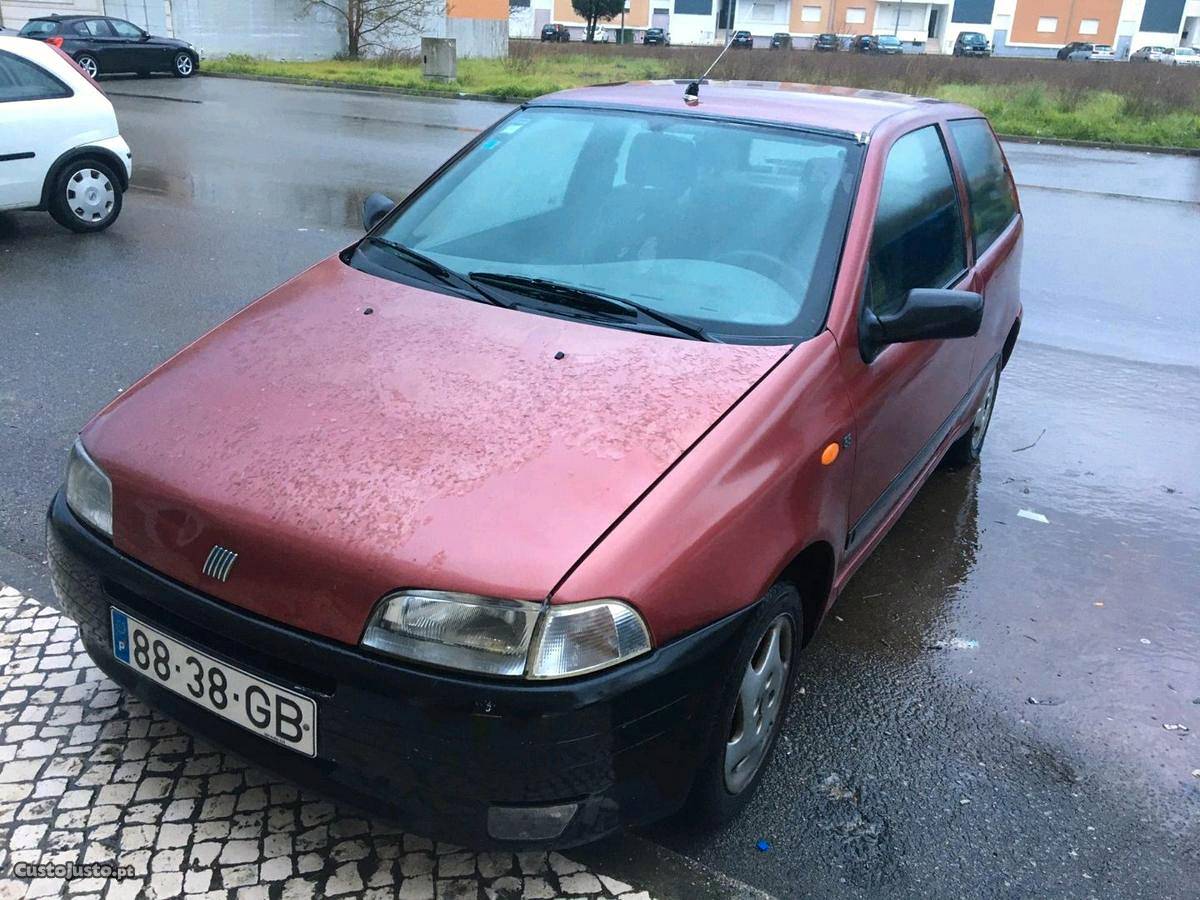 Fiat Punto CV Dezembro/96 - à venda - Ligeiros