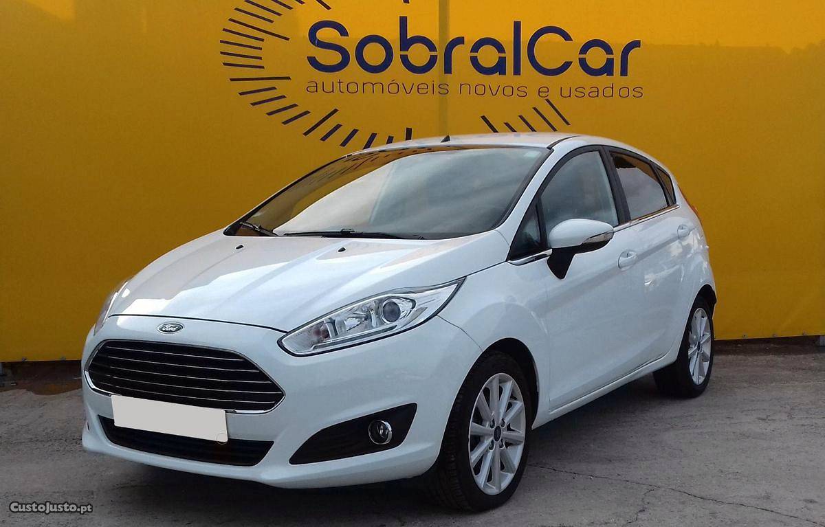 Ford Fiesta 1.5 TDCi Titanium Junho/16 - à venda - Ligeiros
