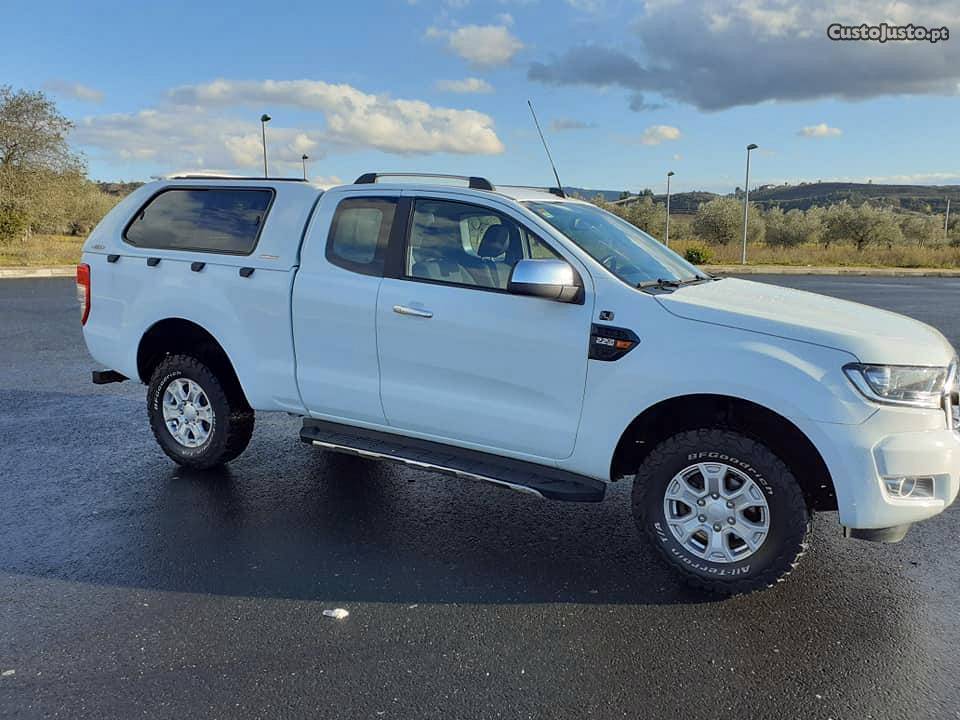 Ford Ranger 4x4 4lug Abril/16 - à venda - Pick-up/