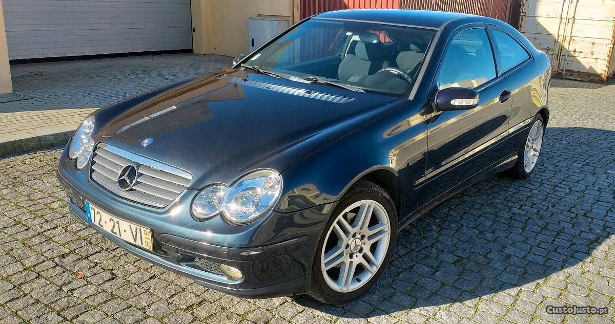 Mercedes-Benz C 220 C220 CDI Coupé 143cv Abril/01 - à