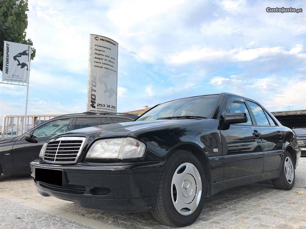 Mercedes-Benz C 220 D Classic Setembro/98 - à venda -