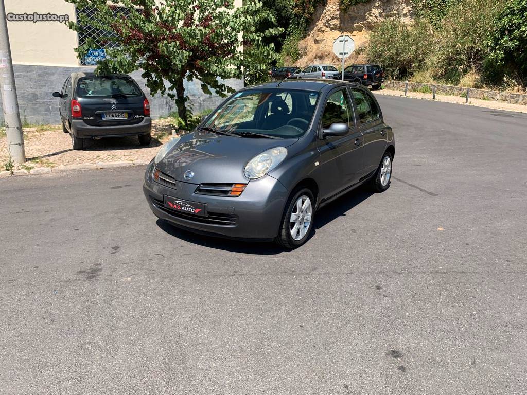 Nissan Micra 1.2 Teckna Março/04 - à venda - Ligeiros