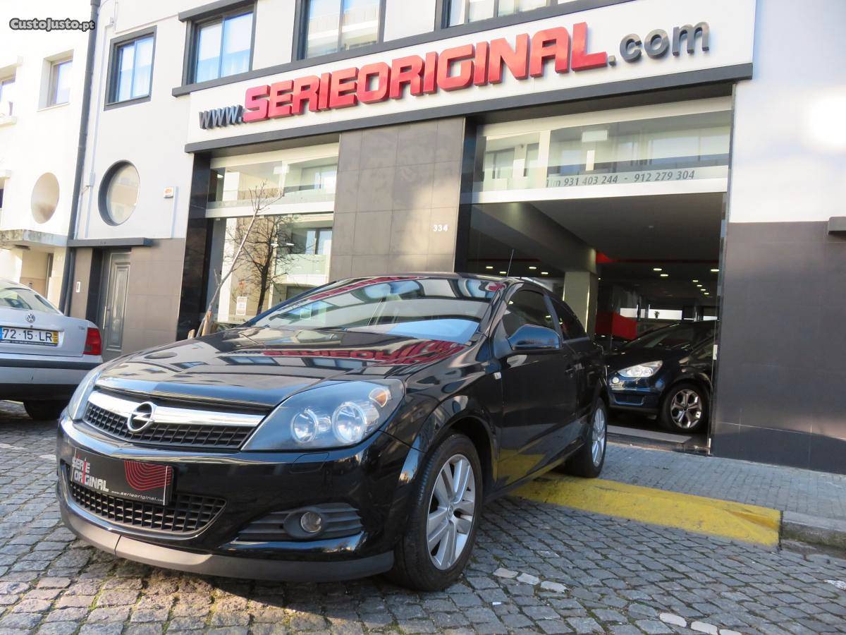 Opel Astra GTC 1.3 CDTI VAN Janeiro/10 - à venda -