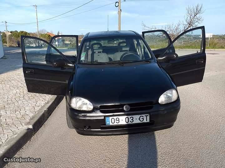 Opel Corsa 1.2 Maio/96 - à venda - Ligeiros Passageiros,