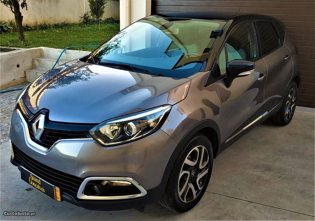 Renault Captur 0.9TCE ExclusiveGPS Abril/17 - à venda -