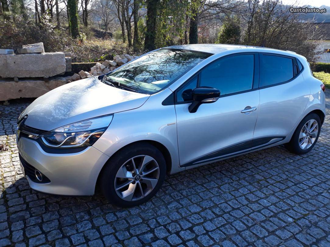 Renault Clio Limeted Setembro/16 - à venda - Ligeiros