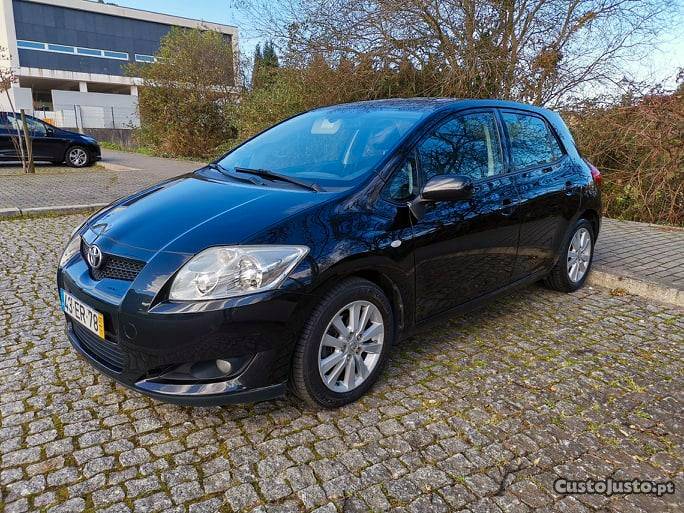 Toyota Auris 1.4 D4d 5 lug Novembro/07 - à venda - Ligeiros