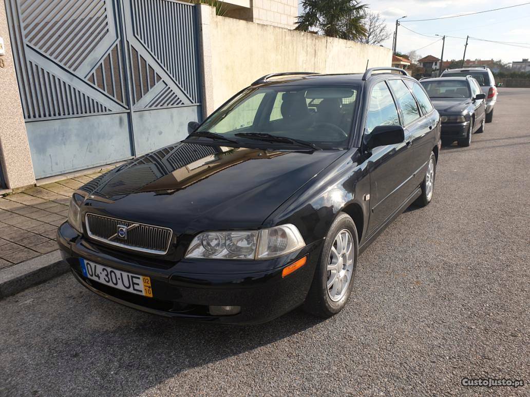 Volvo V d Outubro/02 - à venda - Ligeiros