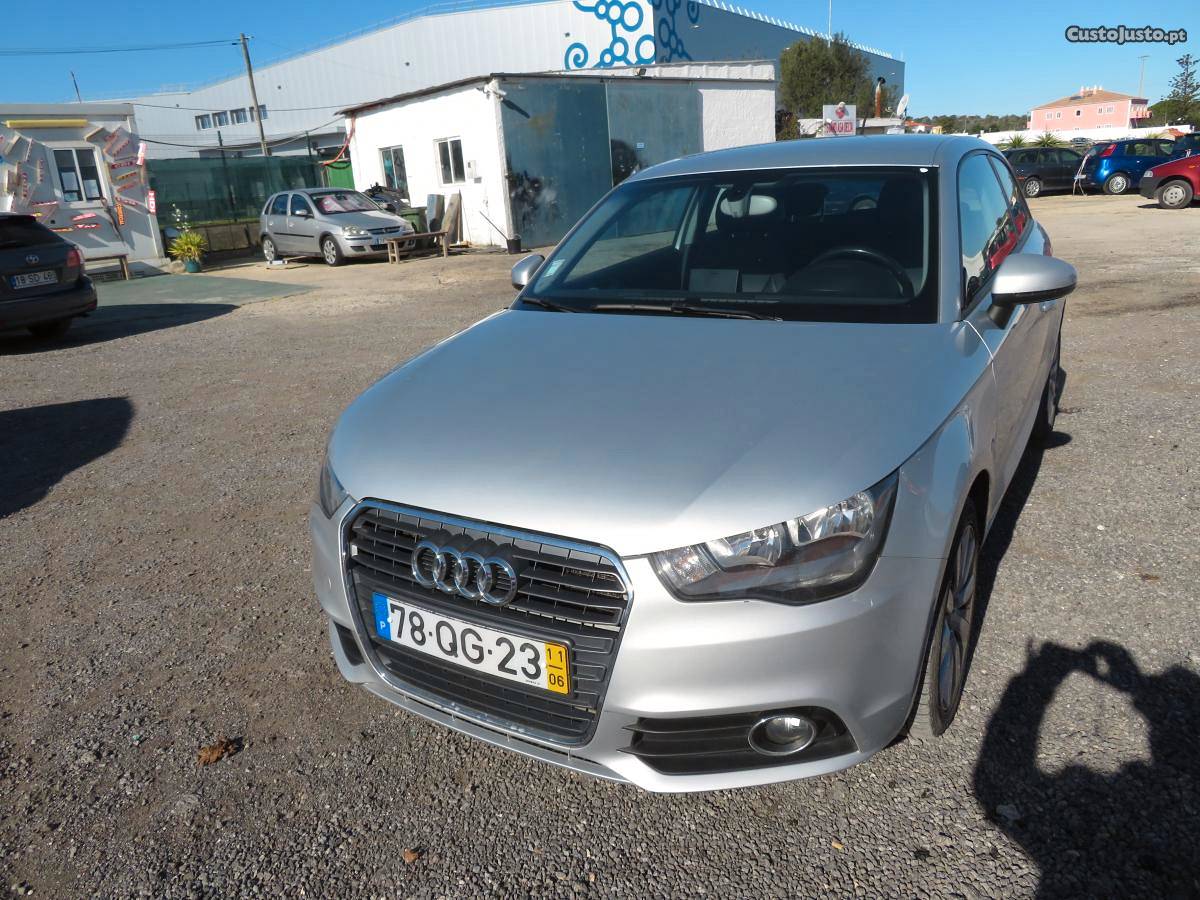 Audi A1 1.6 tdi Junho/11 - à venda - Ligeiros Passageiros,