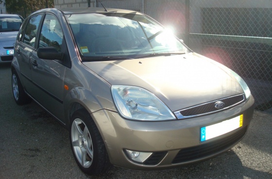 Ford Fiesta 1.4 TDCI - Automóveis Alegrauto