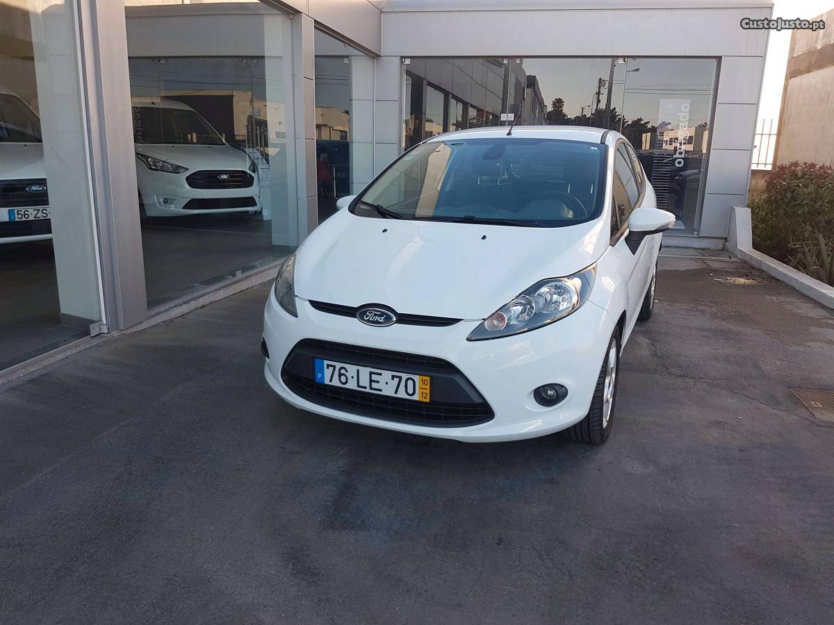 Ford Fiesta Trend 1.4 TDCI Dezembro/10 - à venda -