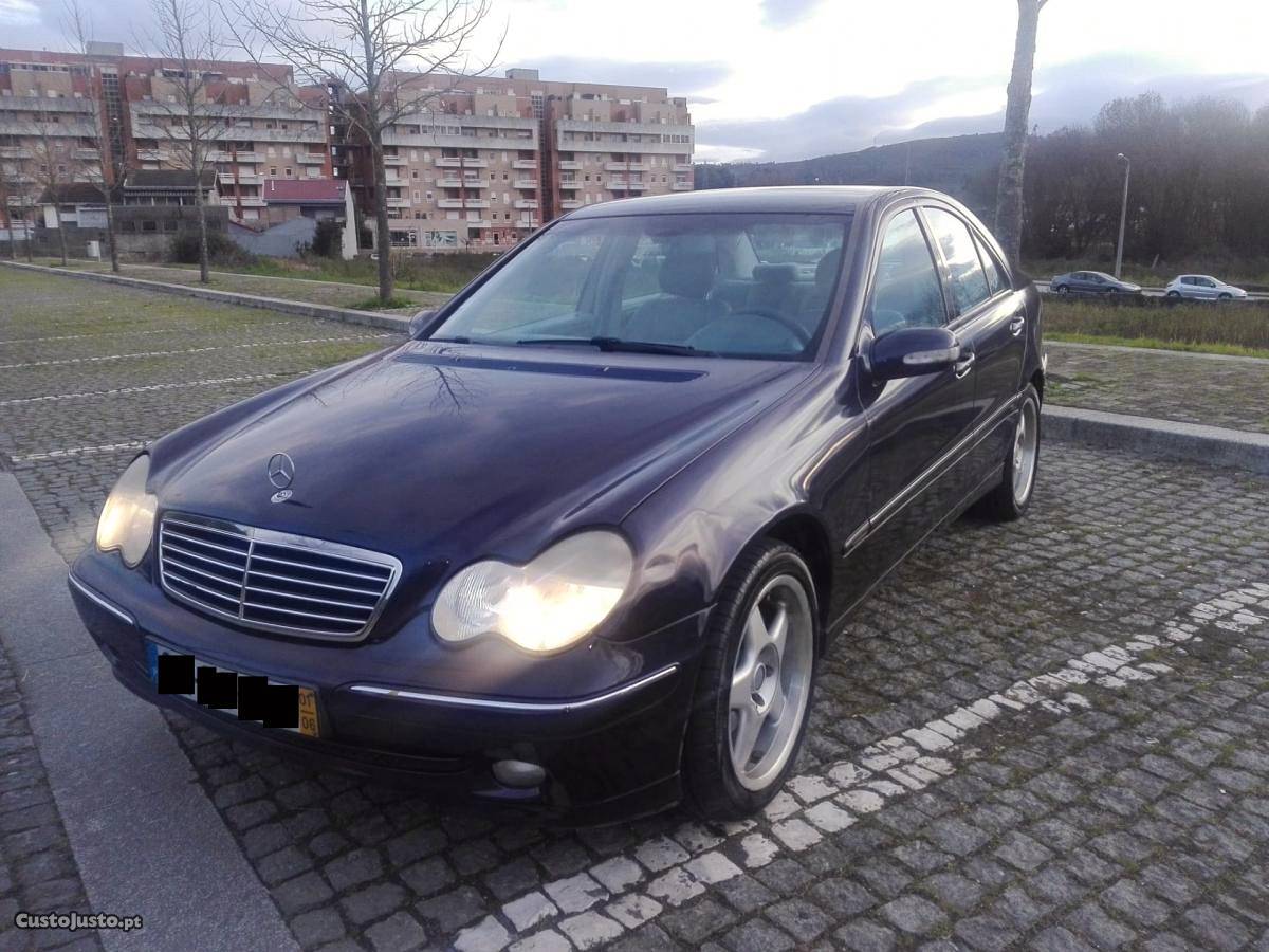 Mercedes-Benz C 200 KOMPRESOR AVANTGARDE Junho/01 - à venda