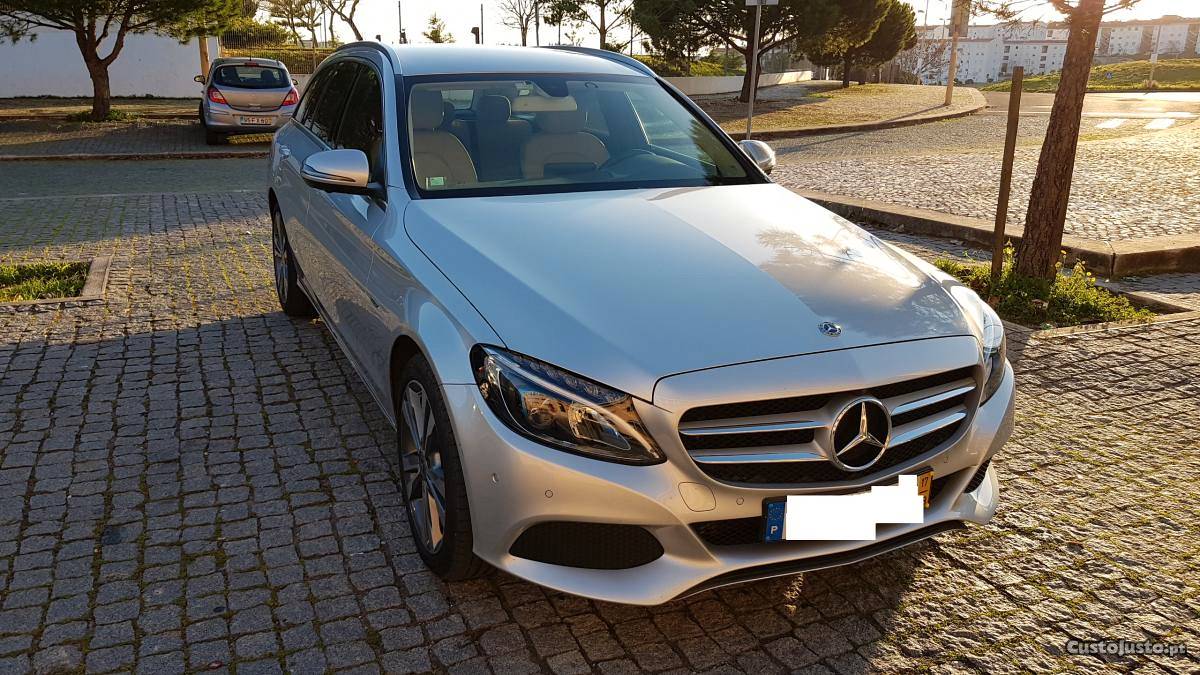 Mercedes-Benz C 350 C350e Agosto/17 - à venda - Ligeiros