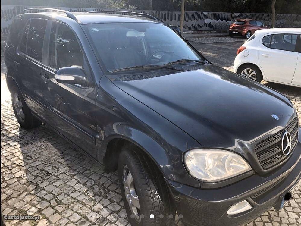 Mercedes-Benz ML 270 Avantguarde Abril/02 - à venda -