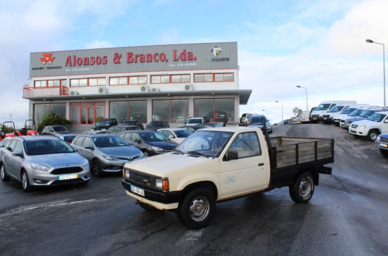 Nissan Pick Up 4x4 D40 - Alonsos e Branco, Lda