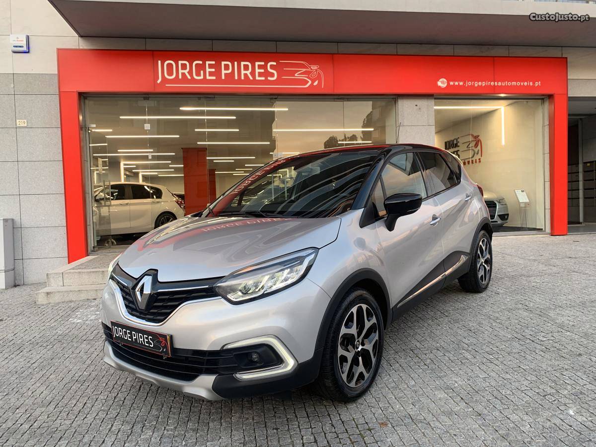 Renault Captur 0.9 TCE EXCLUSIVE Fevereiro/19 - à venda -