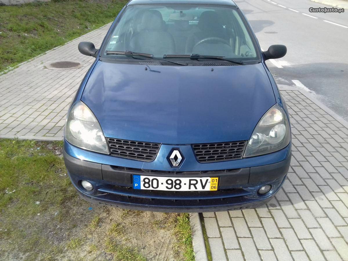 Renault Clio 1.2 gasolina Maio/01 - à venda - Ligeiros