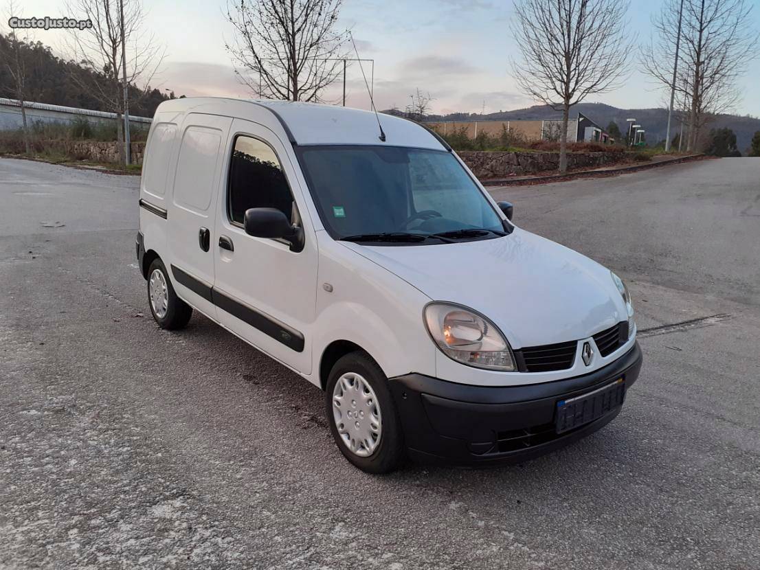 Renault Kangoo 1.5 dci Agosto/08 - à venda - Ligeiros