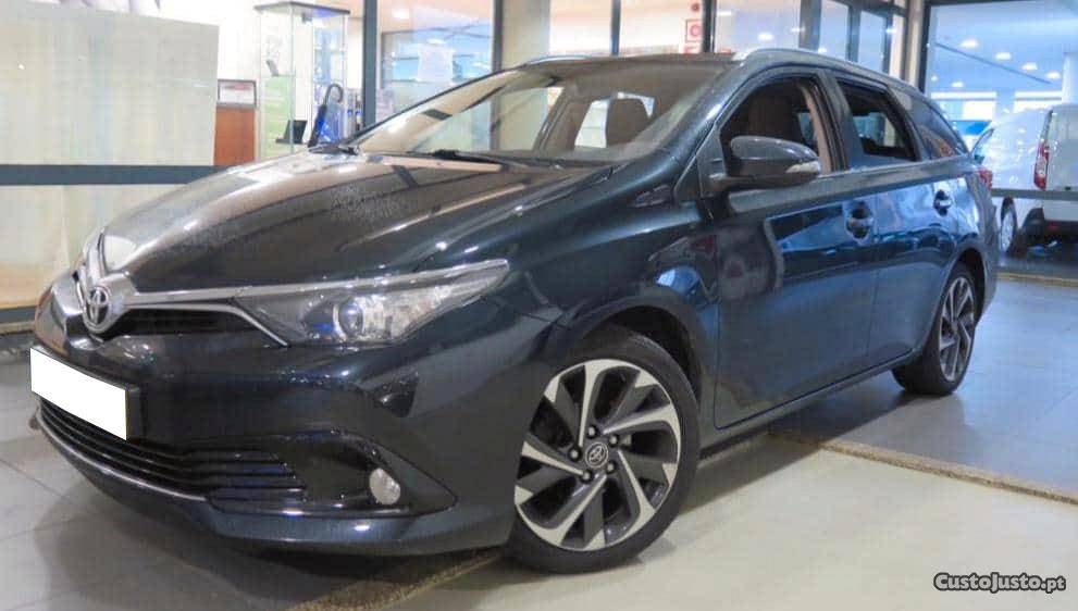 Toyota Auris D-4D SW sport c/nova Dezembro/16 - à venda -