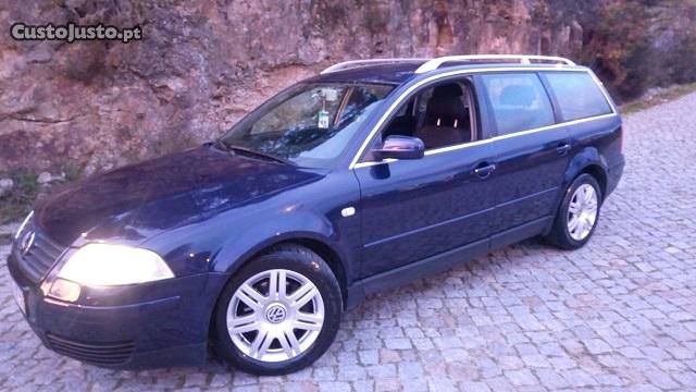 VW Passat 1.9 TDI Variant Setembro/01 - à venda - Ligeiros