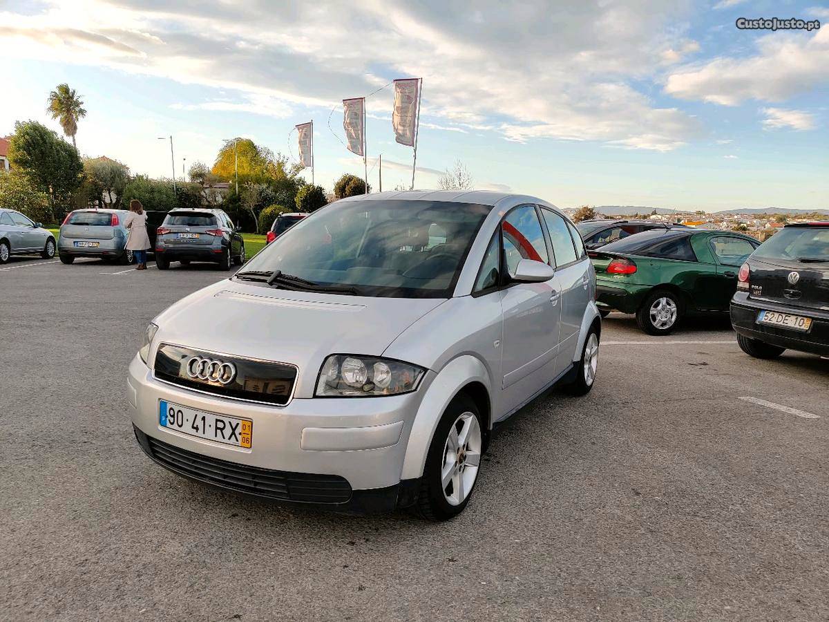 Audi A2 1.4 Sport  só klms Julho/01 - à venda -