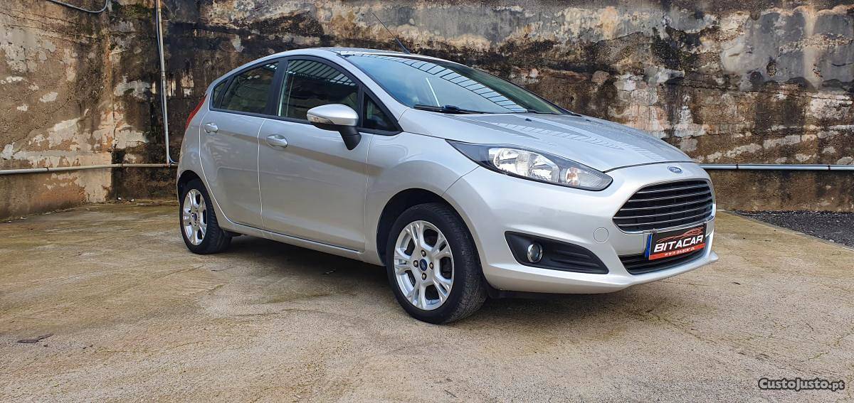 Ford Fiesta 1.0 TI-VCT Outubro/14 - à venda - Ligeiros