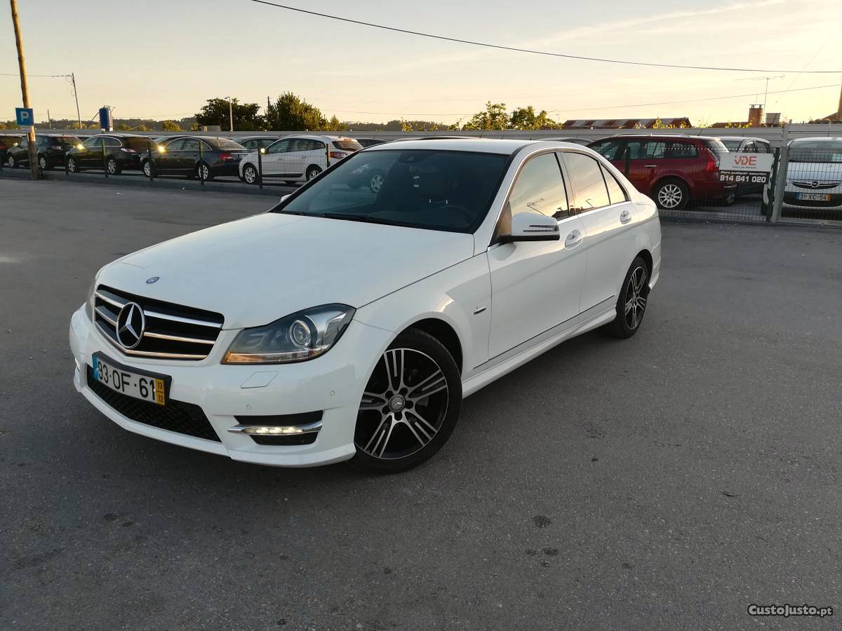 Mercedes-Benz C CV NACIONAL AMG Dezembro/13 - à