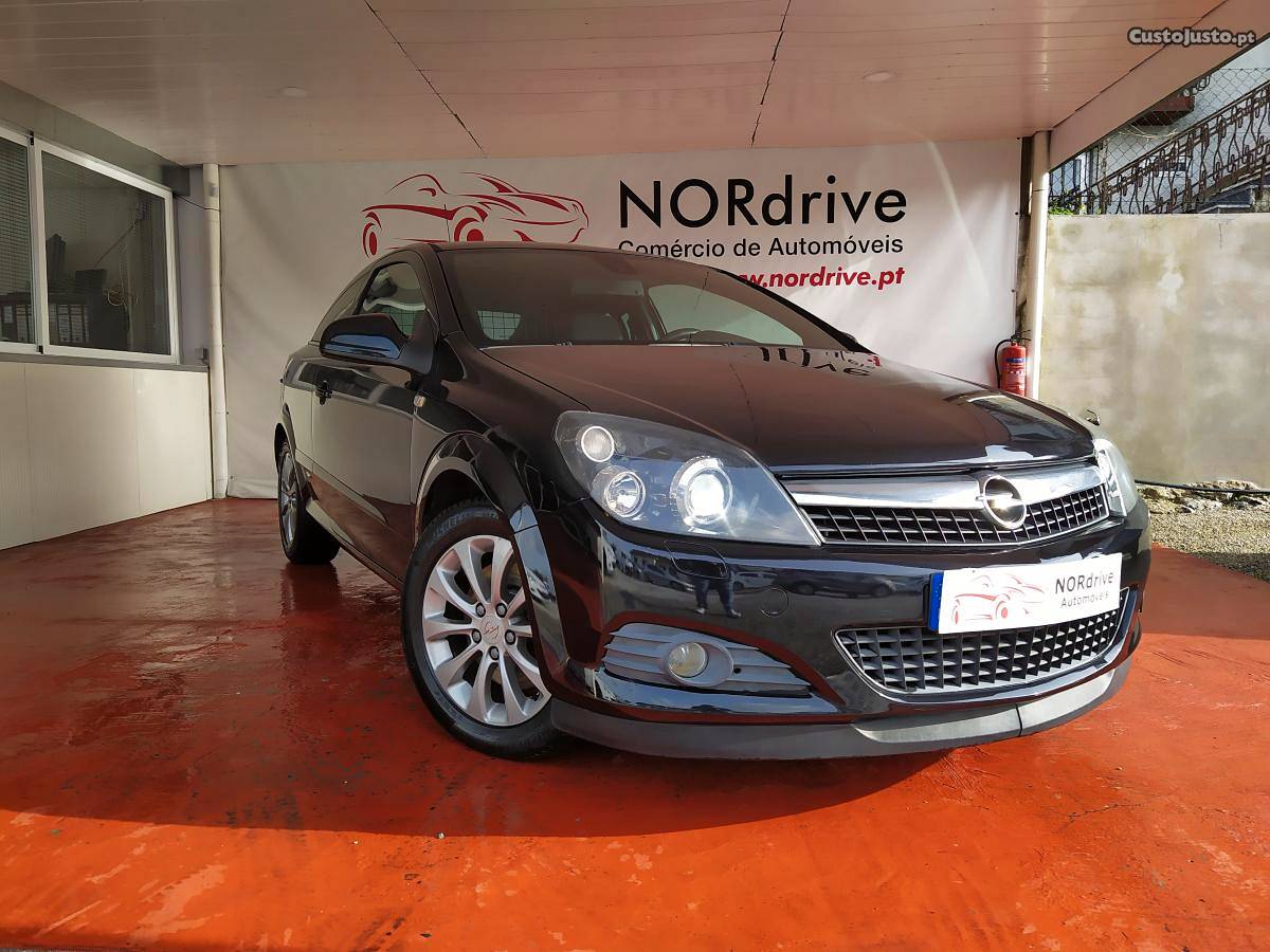 Opel Astra GTC 1.7 CDTI SPORT Dezembro/10 - à venda -