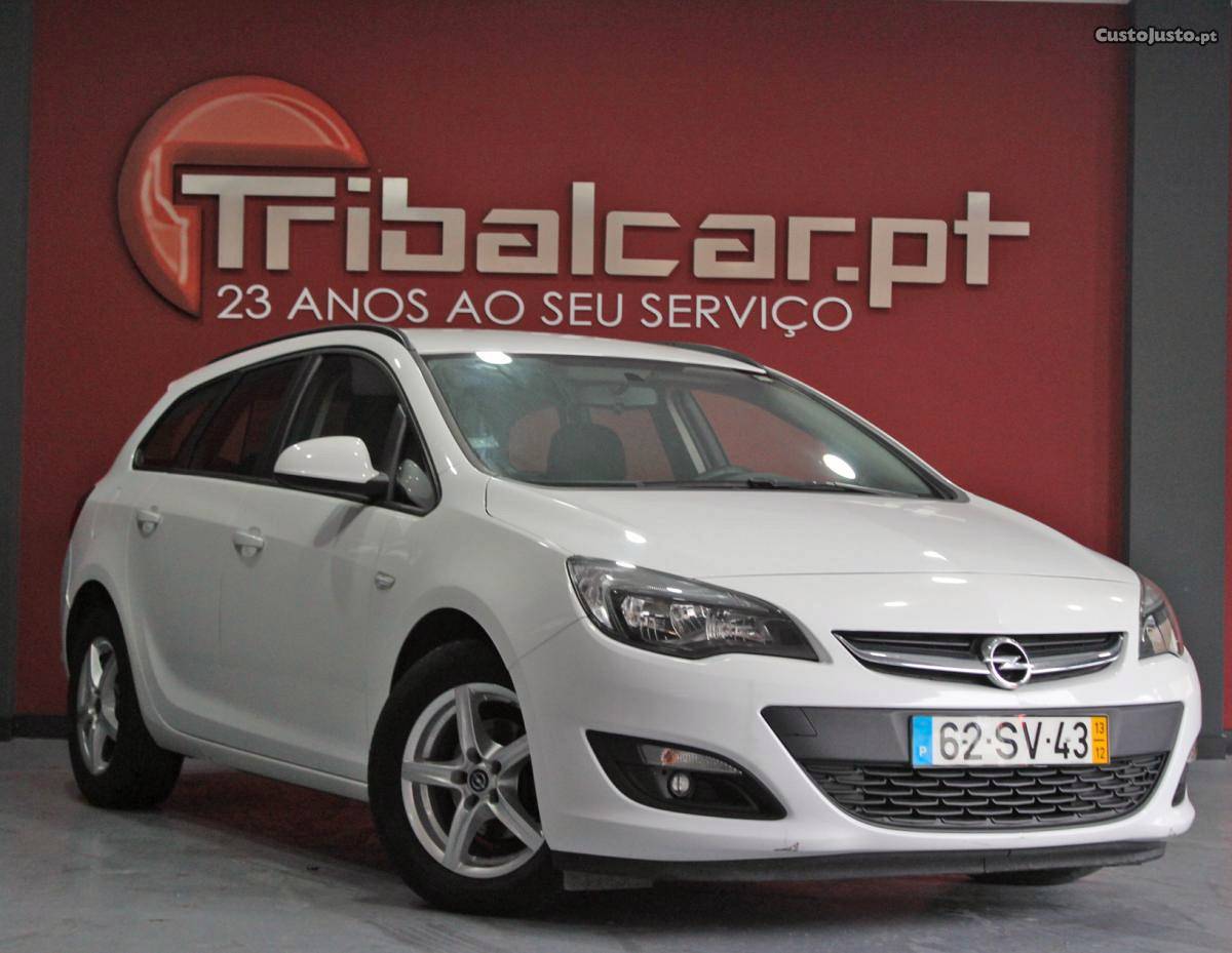 Opel Astra ST 1.3 Enjoy Dezembro/13 - à venda - Ligeiros