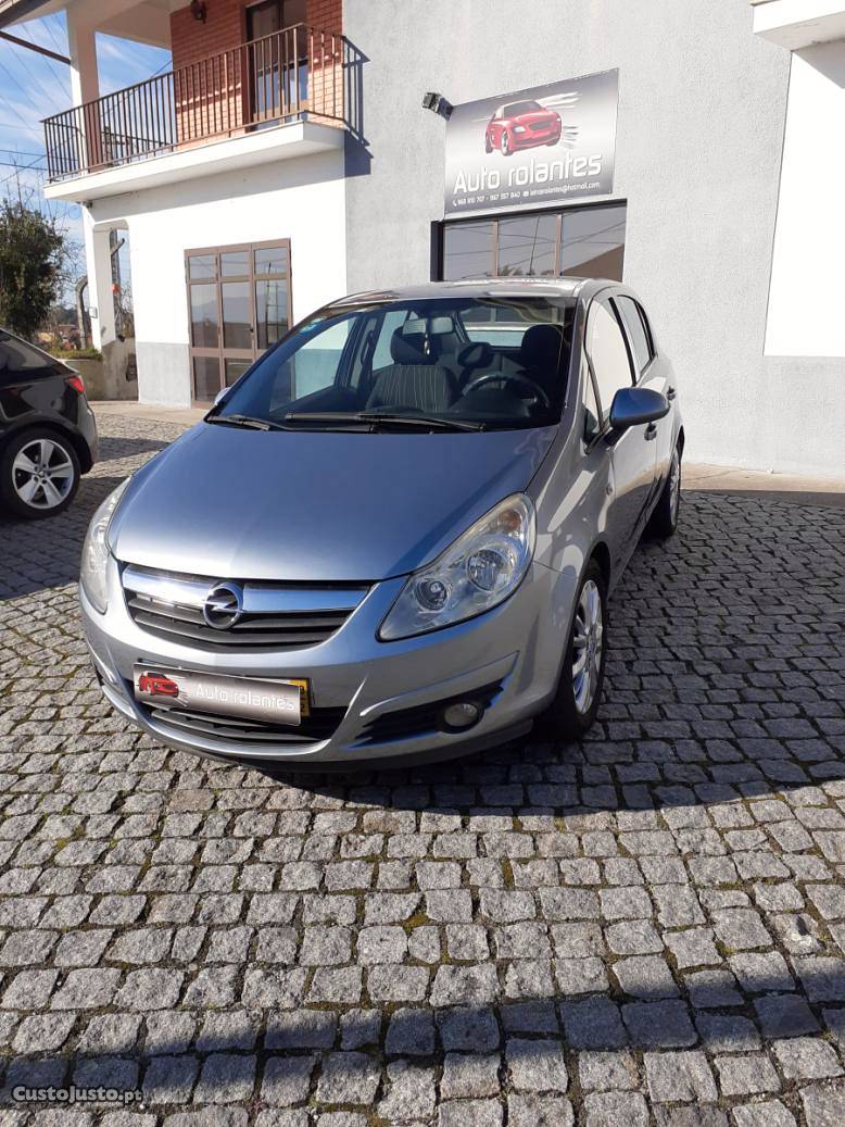 Opel Corsa diesel Dezembro/09 - à venda - Ligeiros